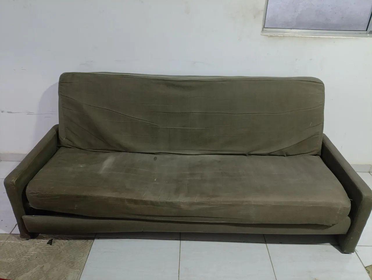 Sofá 3 lugares barato entrego 