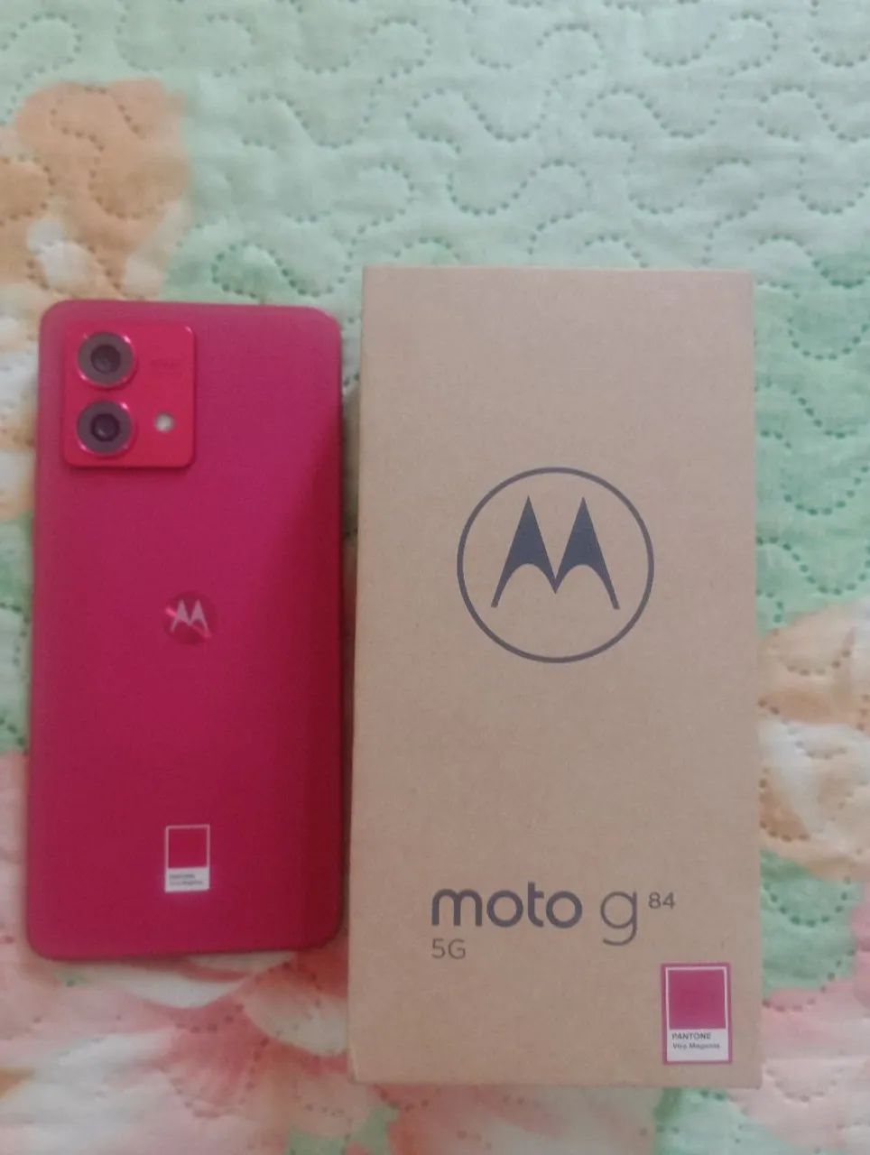 Celular M84 novo