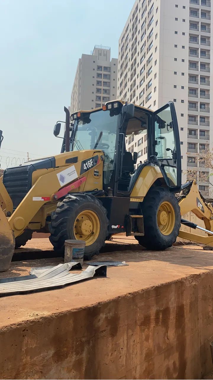 Retroescavadeira Cat 416F2 ano 2020 - Foto 5