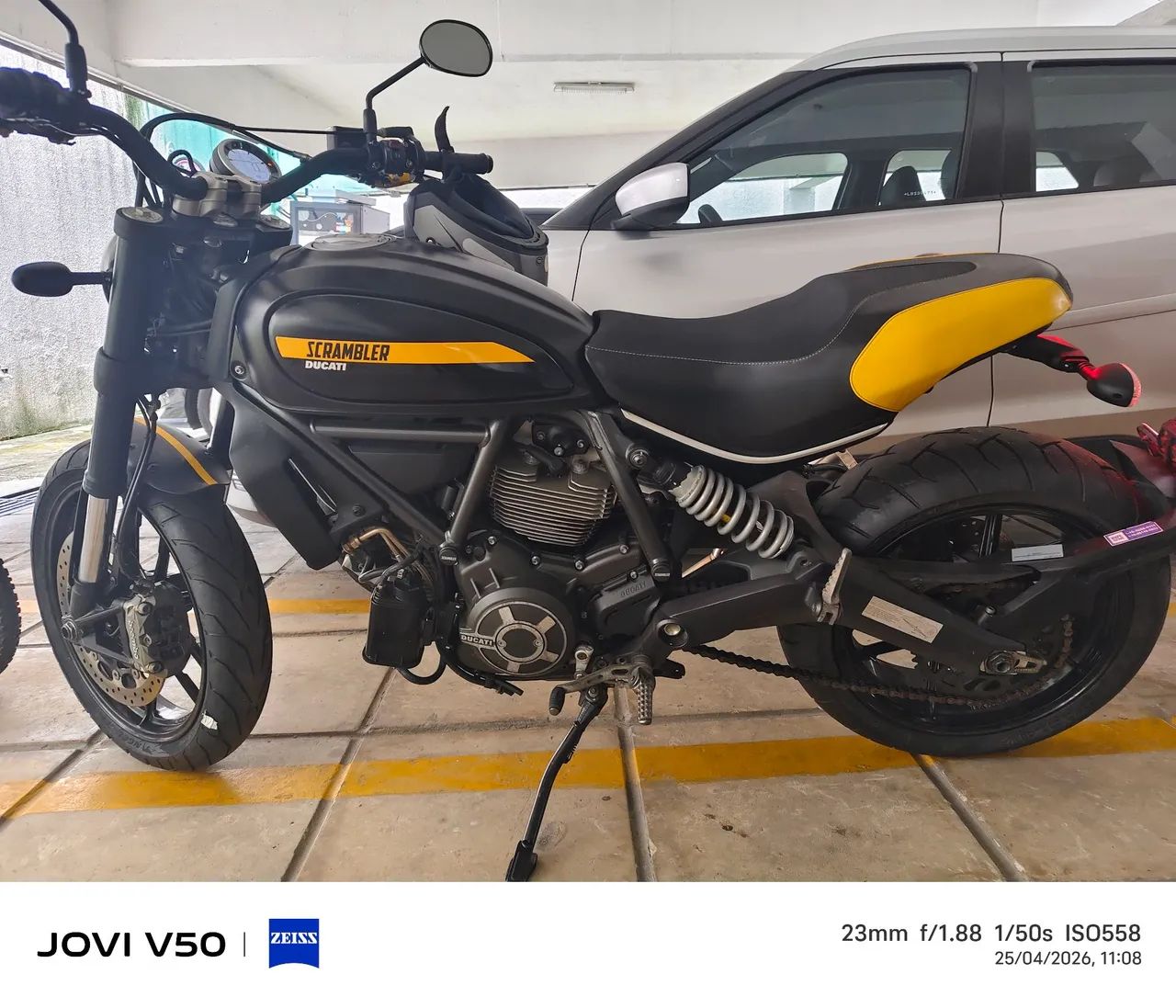 Ducati scrambler Full Throttle