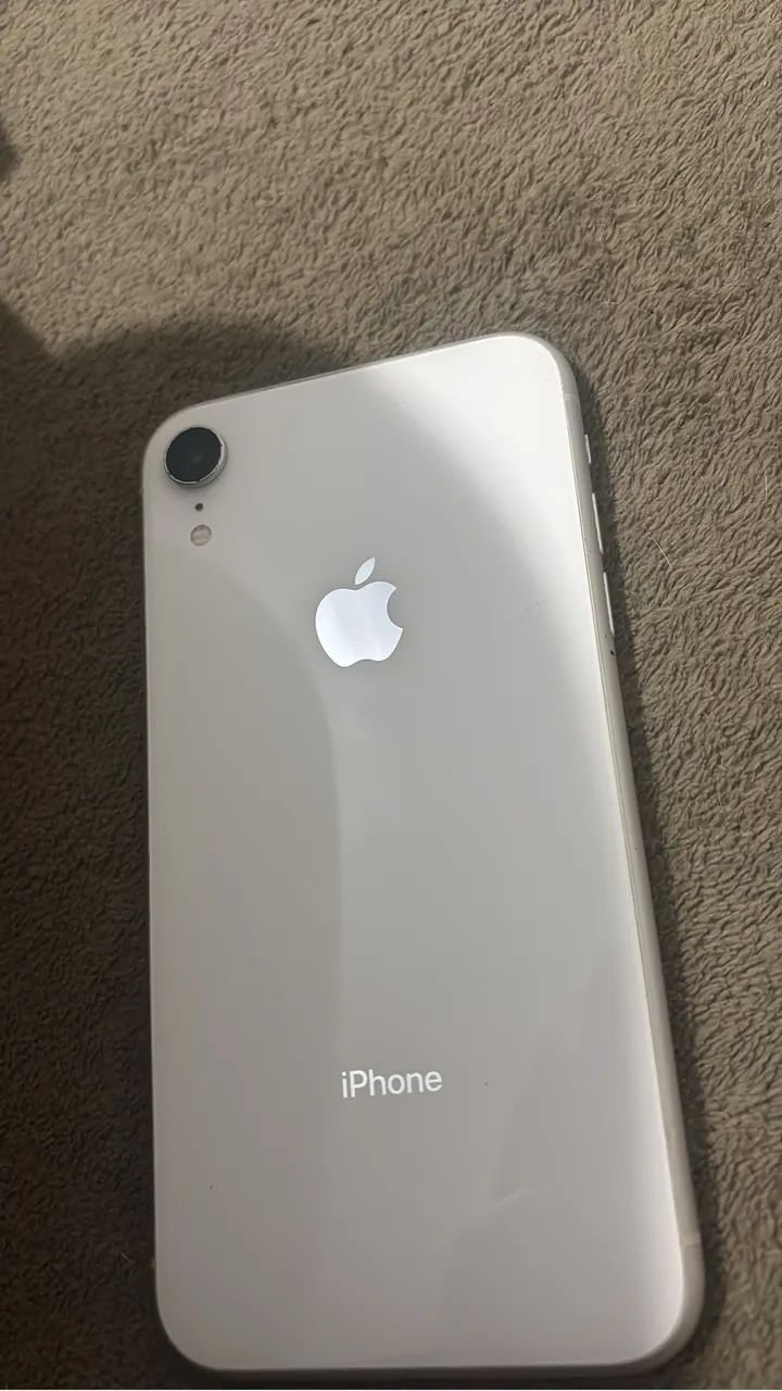 iPhone XR 