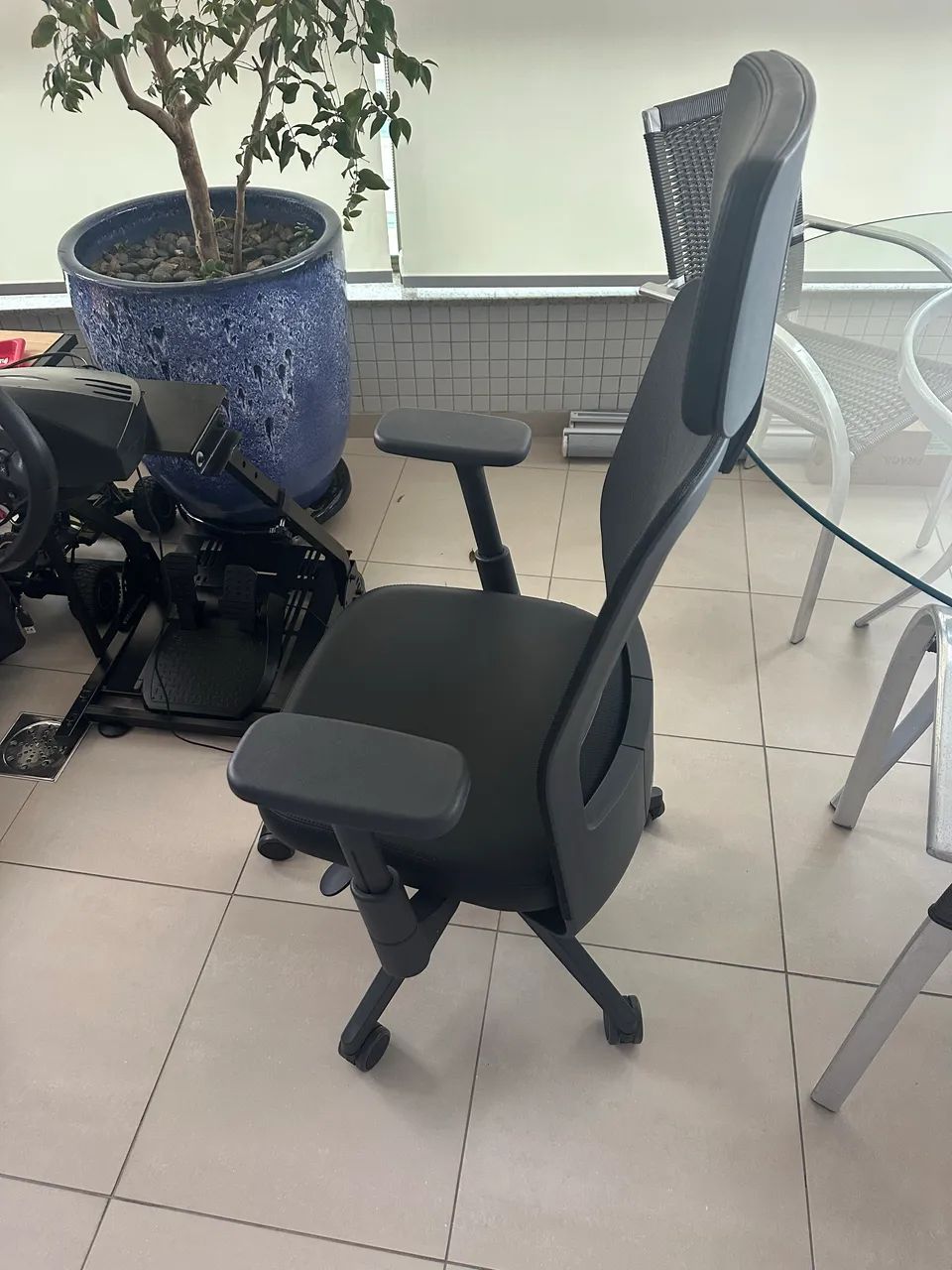 Cadeira giratória Flexform Uni Pro All Black - Foto 4