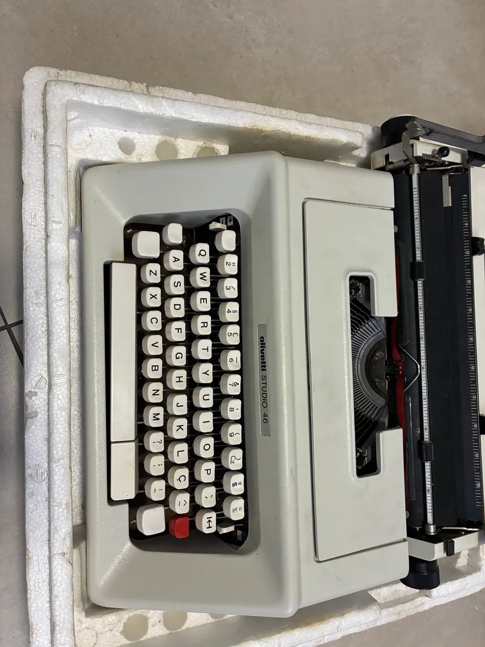 Máquina de datilografia olivetti - Foto 2