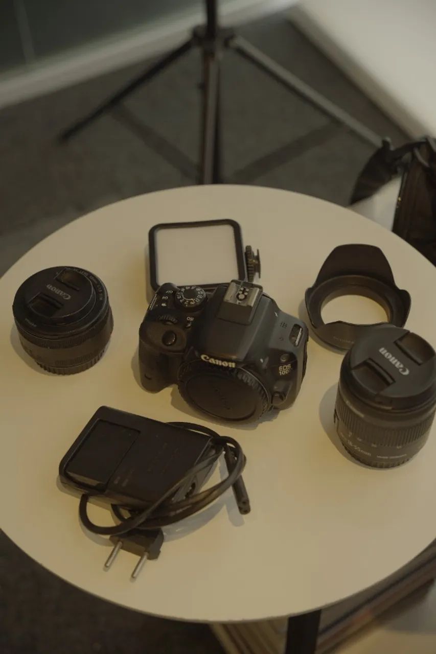 Camera Canon EOS 100D KIT COMPLETO - Perfeita para Hobbie