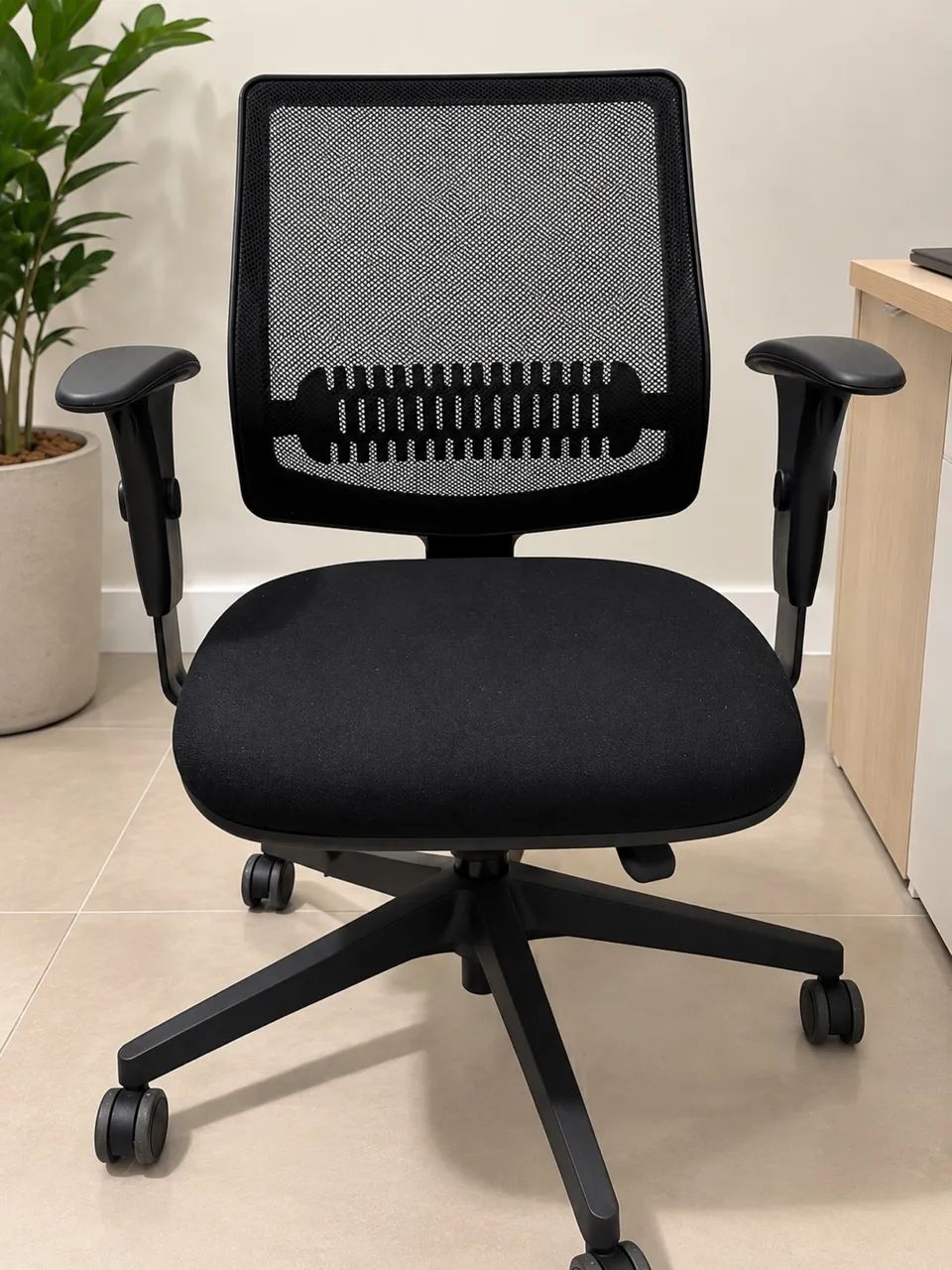 Cadeira Ergonômica Flexform Uni All Black - Foto 2