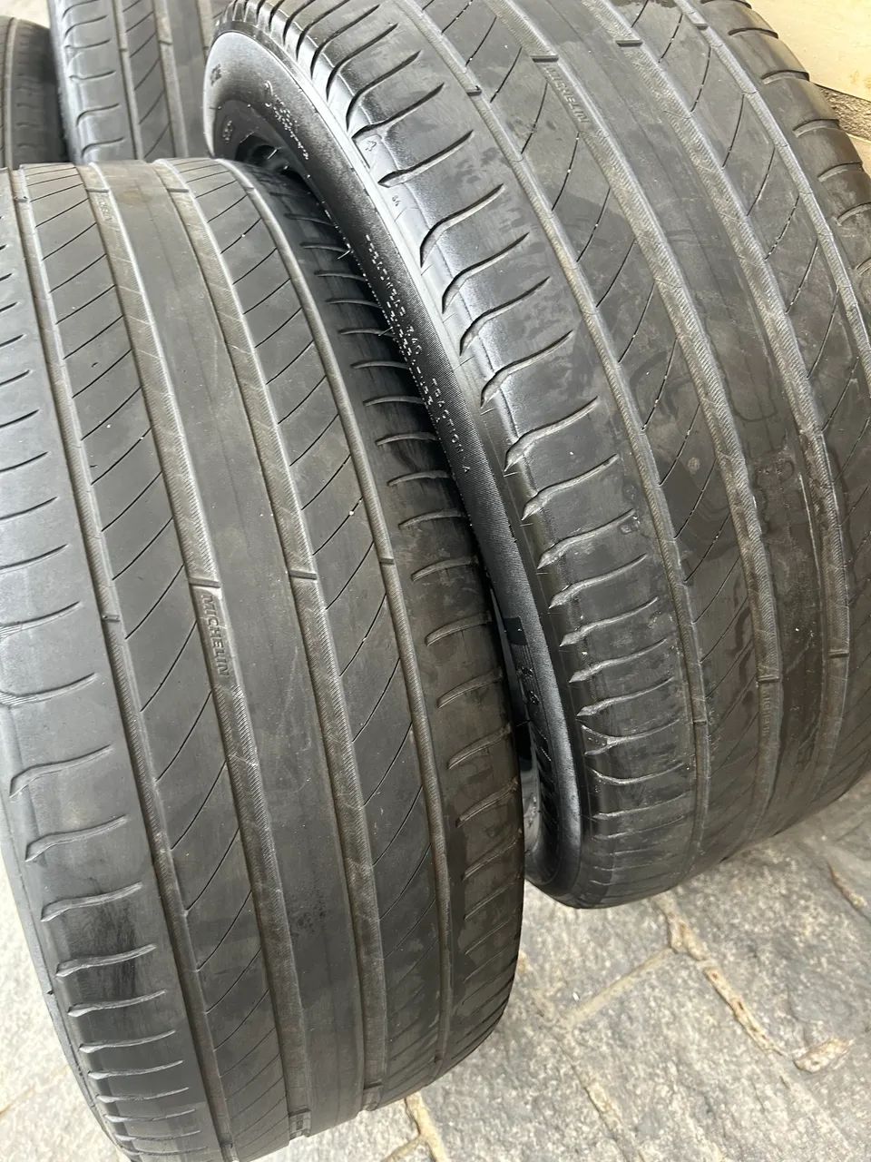 Pneu Michelin primacy  215/50 R 17
