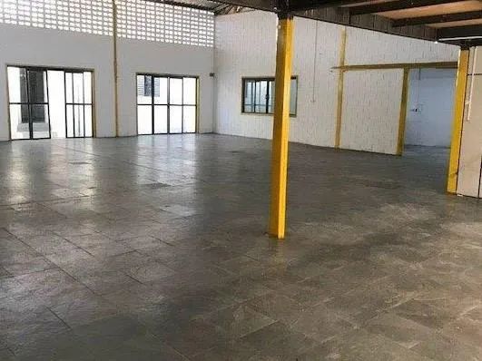 Galpão Comercial 381m² | Mezanino e Estacionamento | Sorocaba-SP - Foto 3