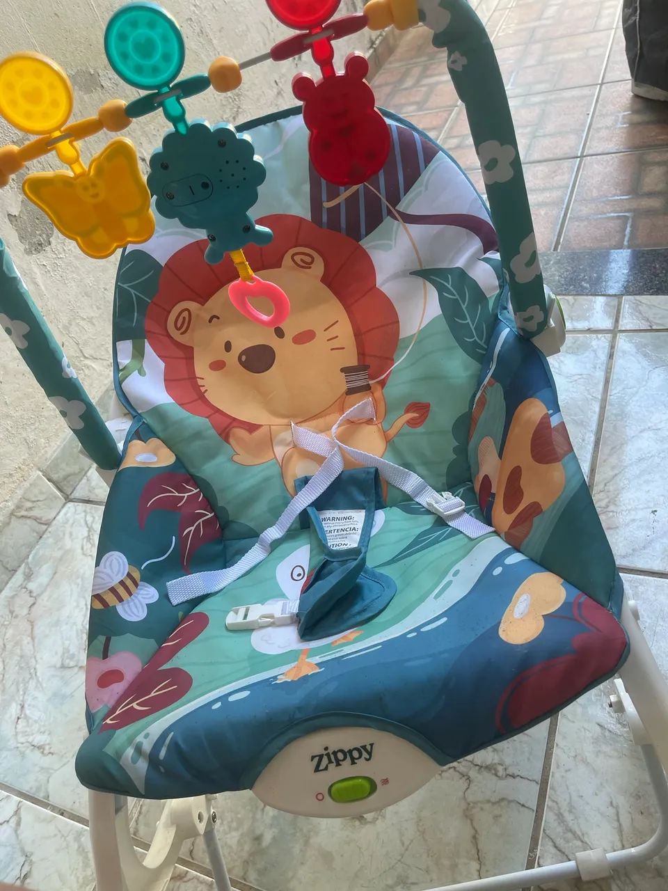 Cadeira de Balanço e Descanso com Sons Musicas e Vibrações suaves da Zippy Toys  - Foto 3