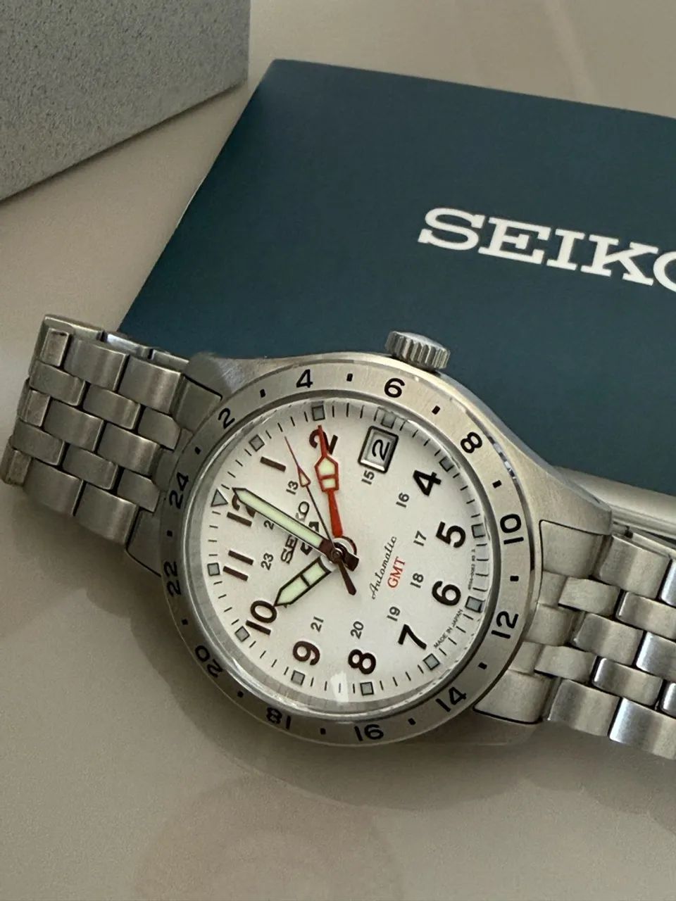 Seiko 5 Sports Polar GMT - Foto 3