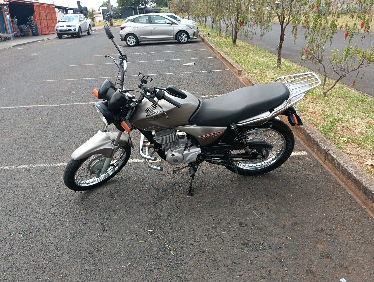 Titan 150 KS muito nova - Foto 2