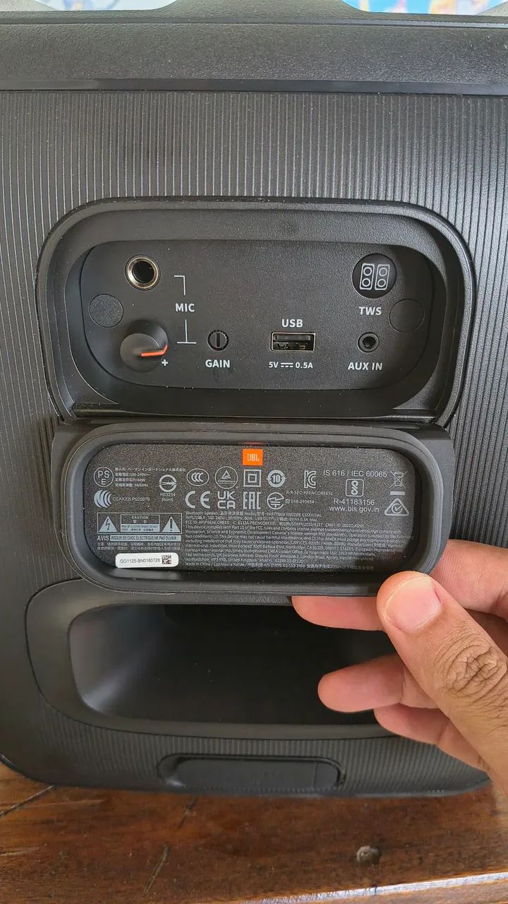 JBL essential  - Foto 2