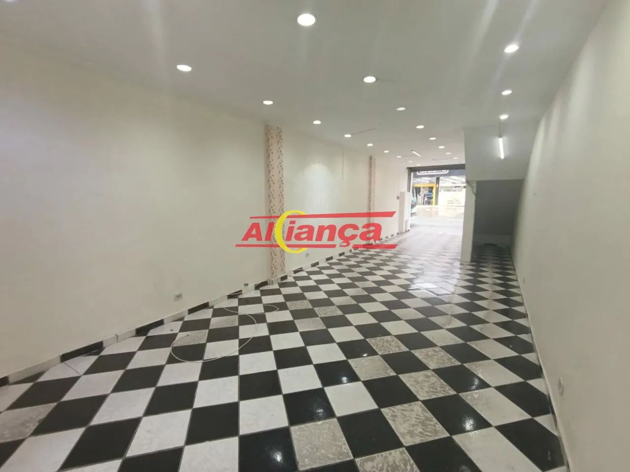 Salão comercial 77m² próximo a shoppings e vias de acesso - Vila Barros, Guarulhos - Foto 2
