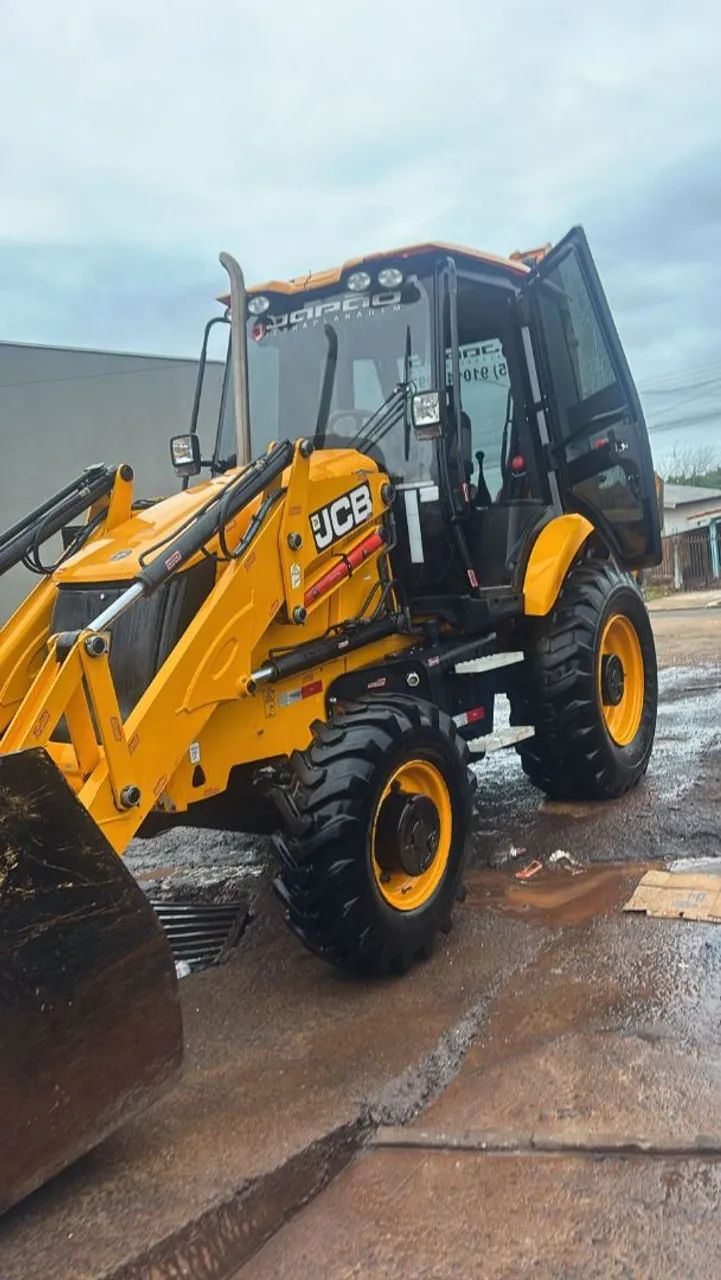 RETROESCAVADEIRA JCB 3CX  2024 - Foto 3