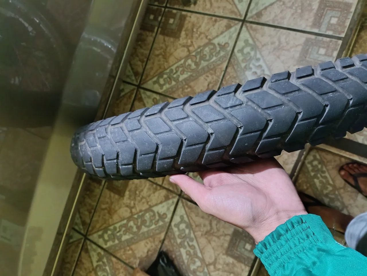 Roda xtz crosser 150 nova alinhada e com pneu Pirelli  - Foto 3