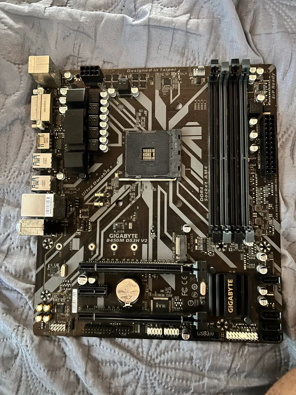PLACA MAE B450m DS3H V2 da Gigabyte - Foto 2