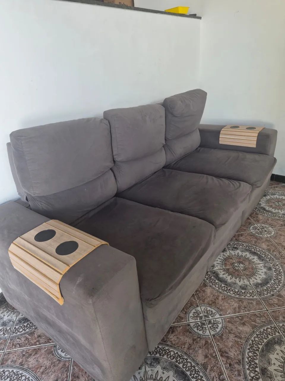 Sofá reclinável usado