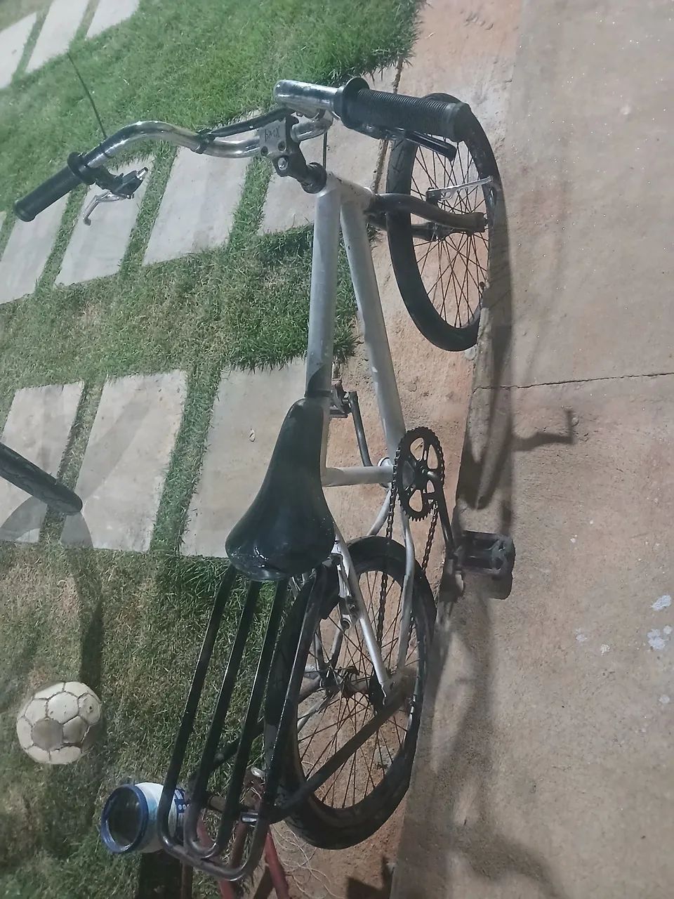 Vendo bicicleta e um quadro - Foto 2