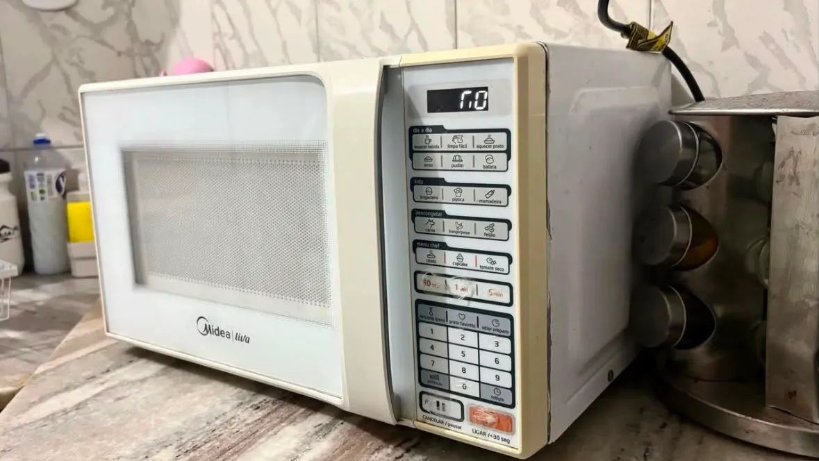 Microondas Midea 20 litros - Foto 4