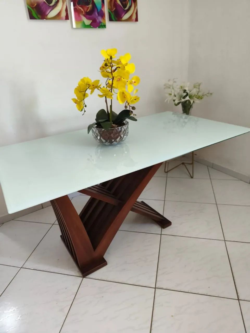 Mesa de jantar com 6 cadeiras 