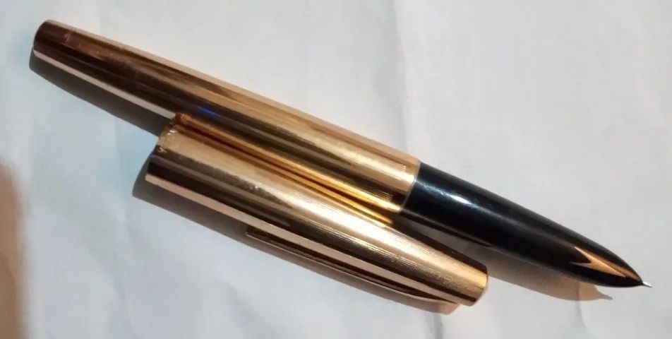 Caneta tinteiro da marca Hero - Modelo 340 - Made in China - Anos 70 
