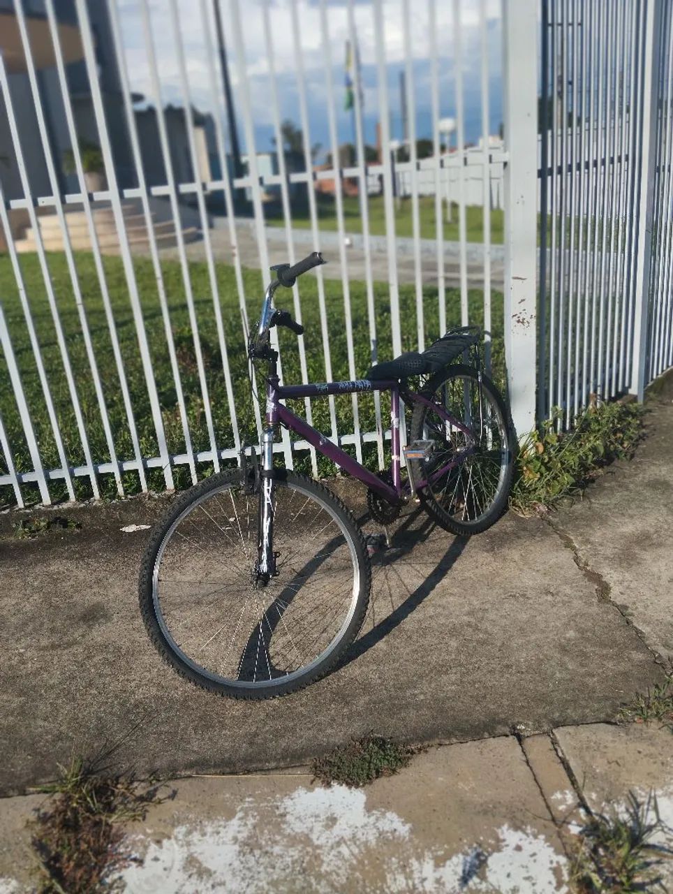 Celular mais bicicleta, troco em iPhone do meu interesse  - Foto 3