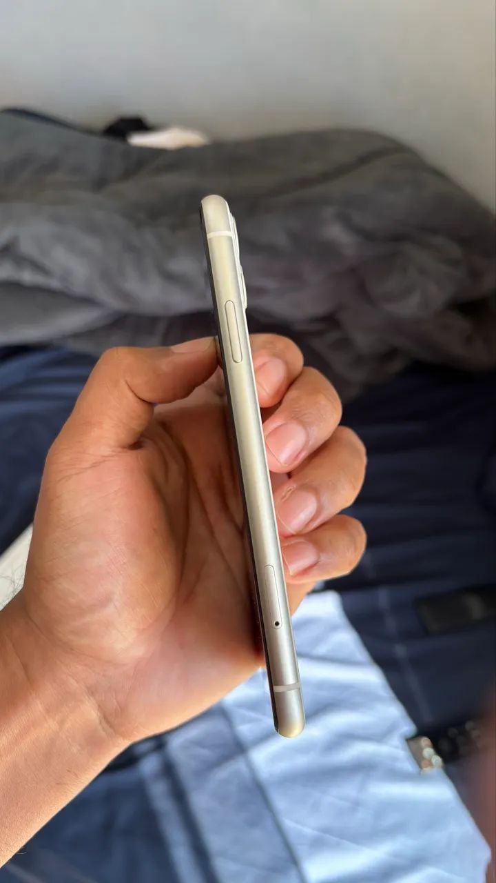 iPhone 11 branco 64gb - Foto 5