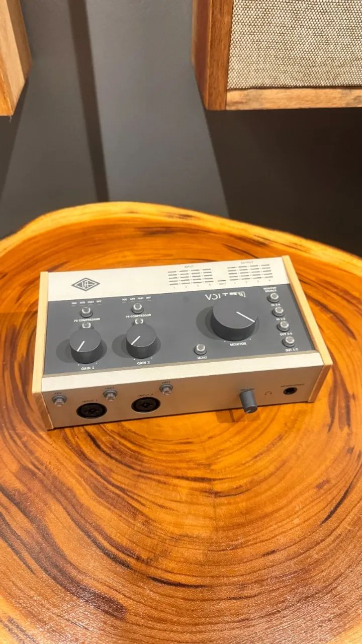 Interface UAD Volt 476