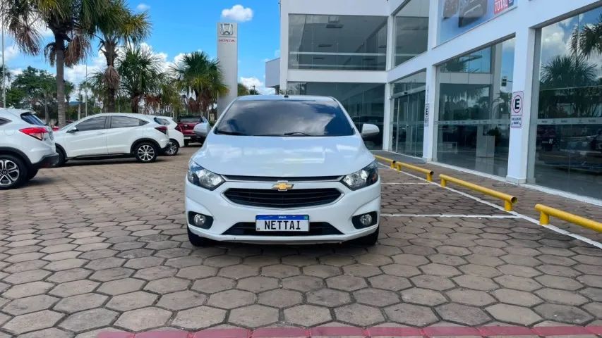 Chevrolet Onix Hatch LT 1.0 8V Flex Mec. 4P 2017 - Foto 2