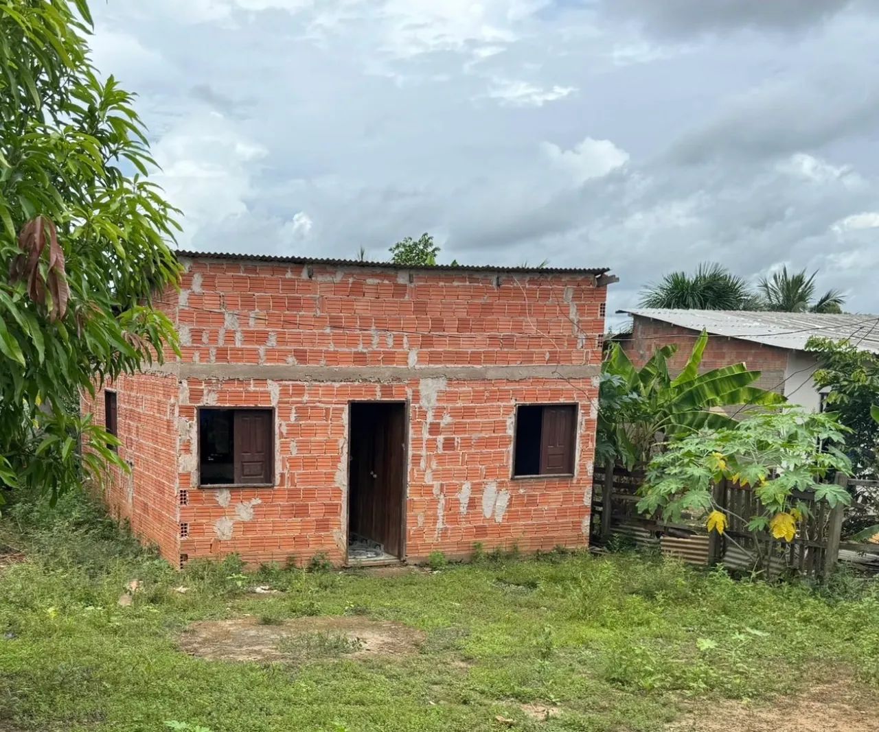 Vende-se casa