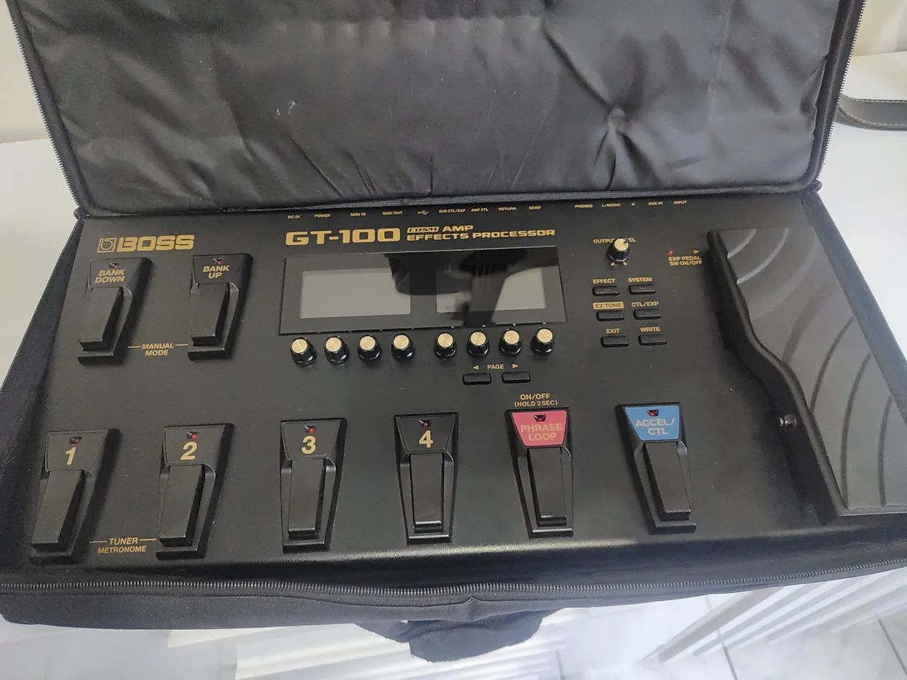Boss GT 100