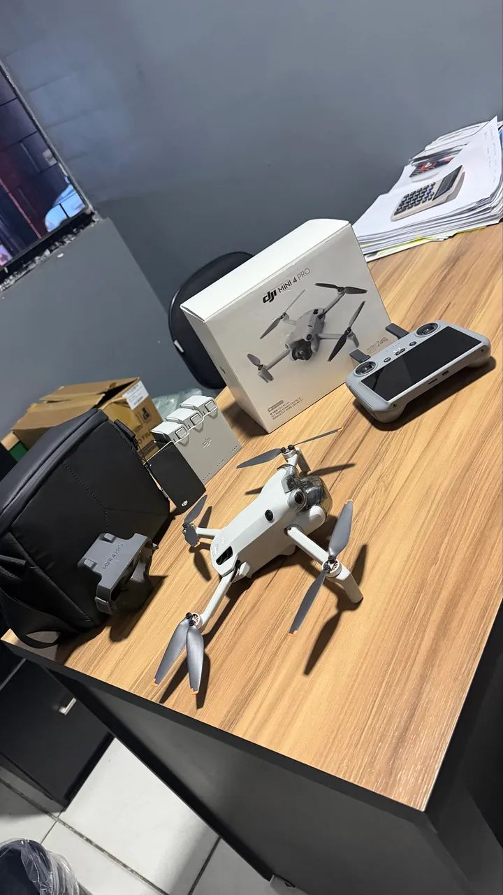 DJI MINI 4 PRO FLY MORE COMBO  - Foto 2