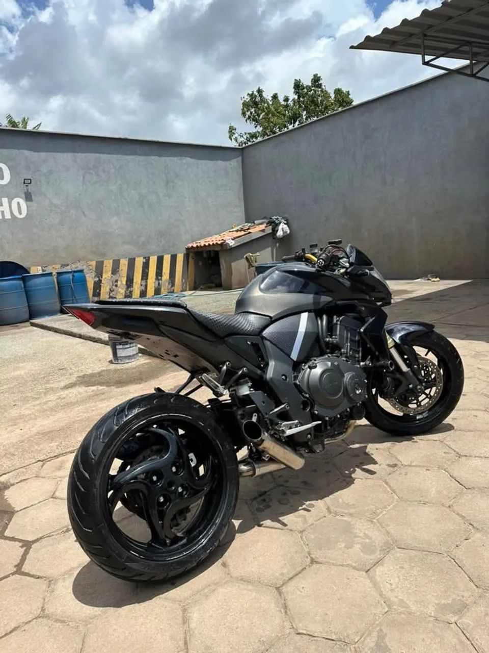 Cb1000  - Foto 2