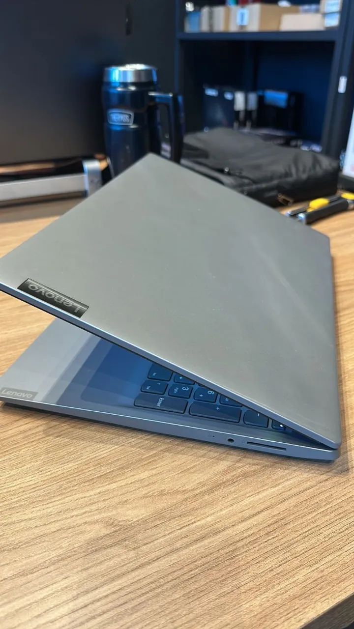 Notebook Lenovo ideapad i5 10 geração 8GB / SSD256gb / Seminovo