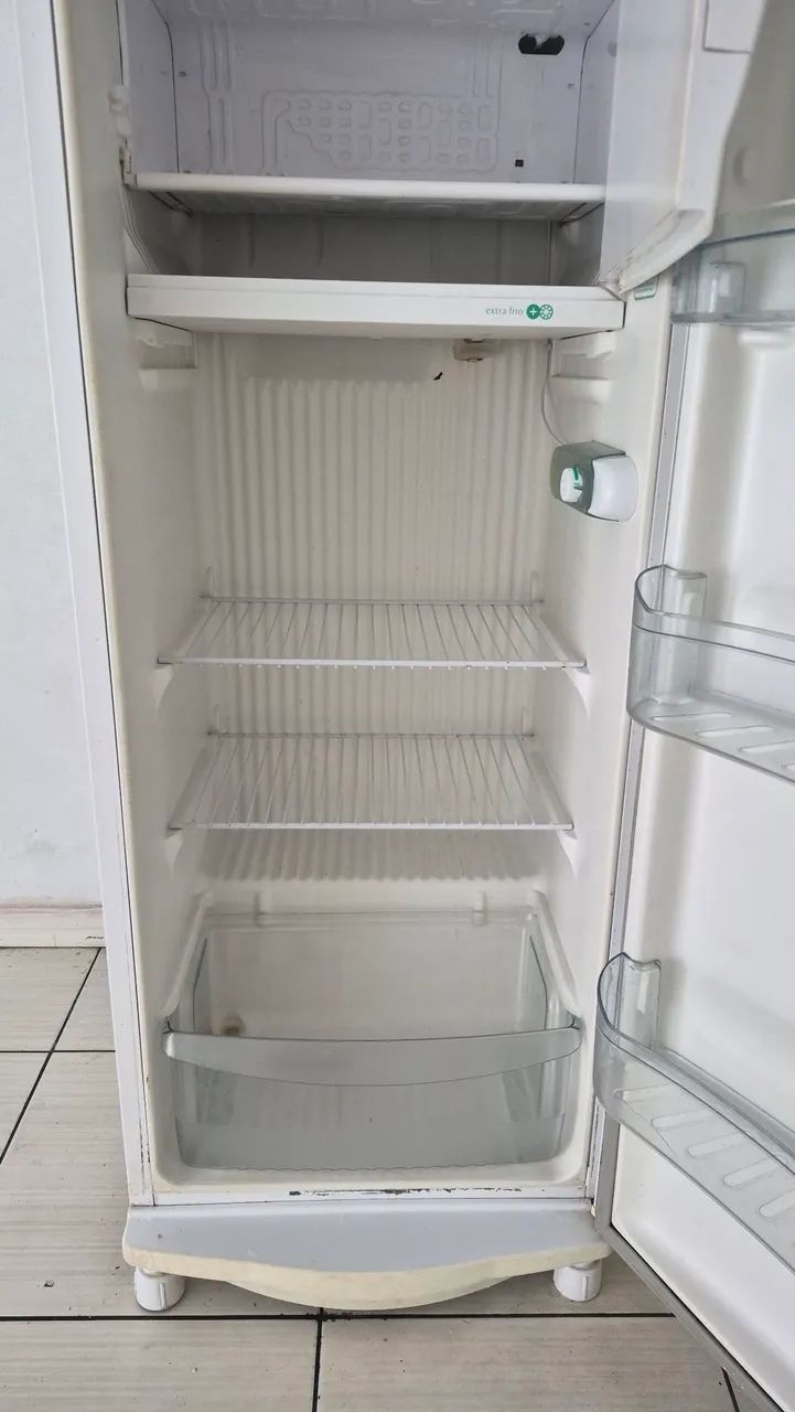 Vendo geladeira - Foto 3