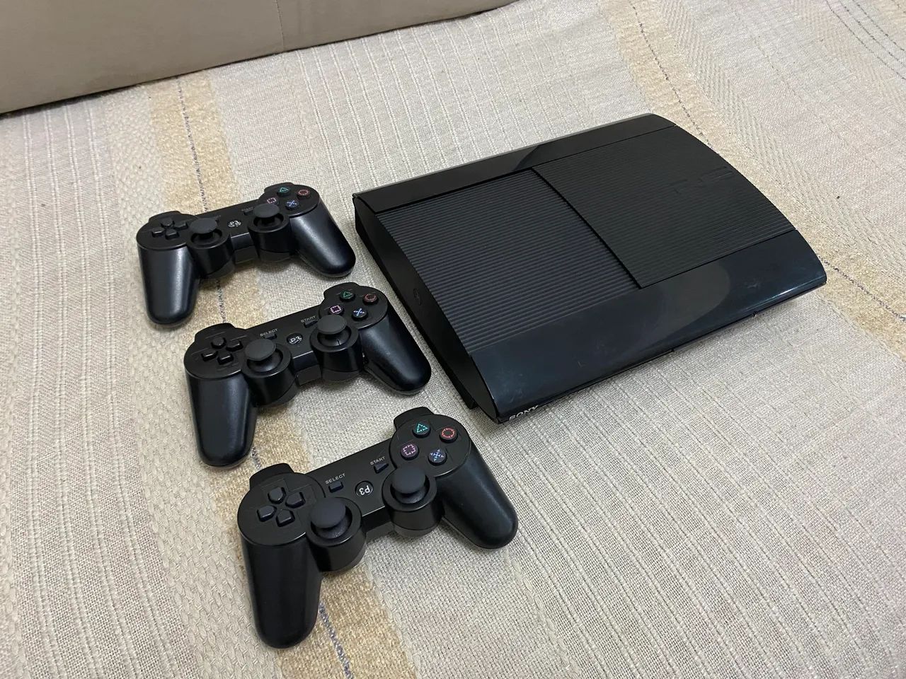 PlayStation 3 (ps3) super slim