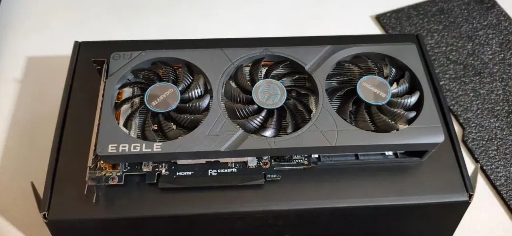 Placa da Vídeo Gigabyte RTX 4060 OC Eagle 8GB - Foto 4