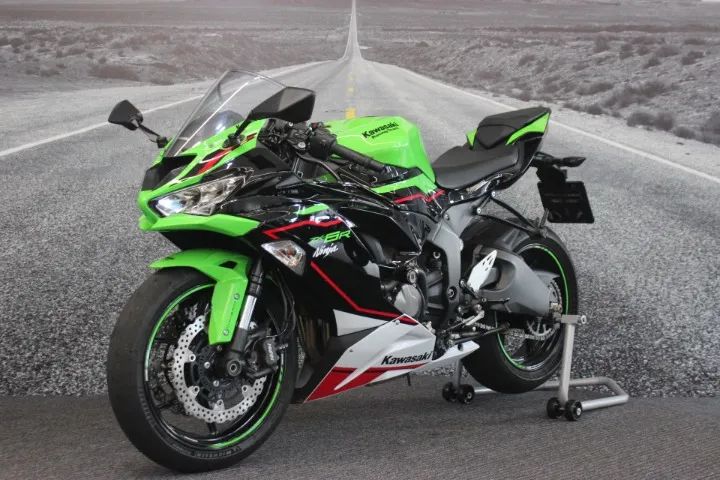 Kawasaki Zx-6r 636cc 2021 - 1474805832 | OLX