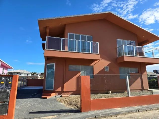 OPORTUNIDADE IMPERDÍVEL NA PRAIA DO SANTINHO - 3 casas geminadas juntas - Foto 2