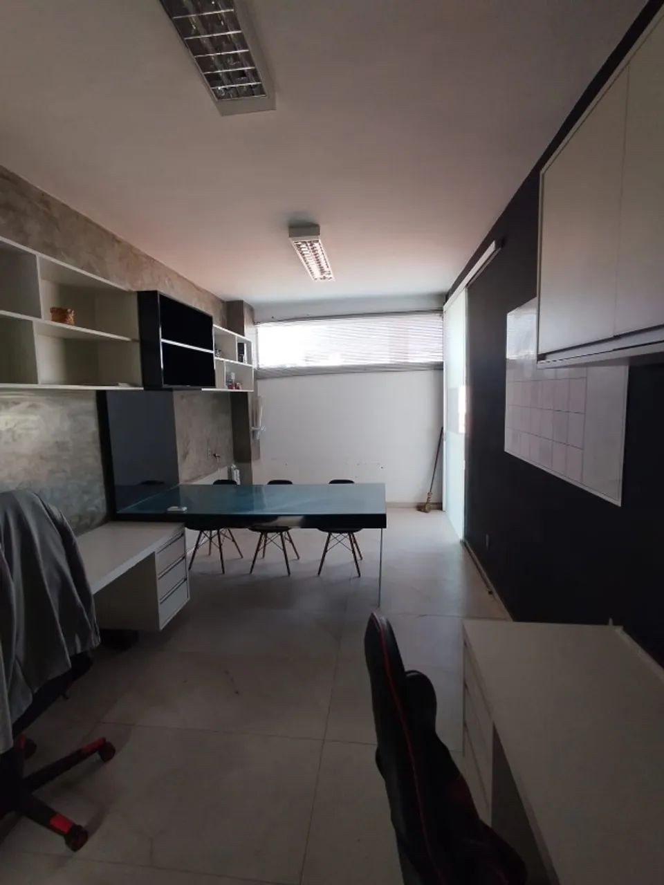 Sala Comercial Mobiliada - Av. Jóquei Clube, Jóquei - 23m² + Vaga - Foto 2