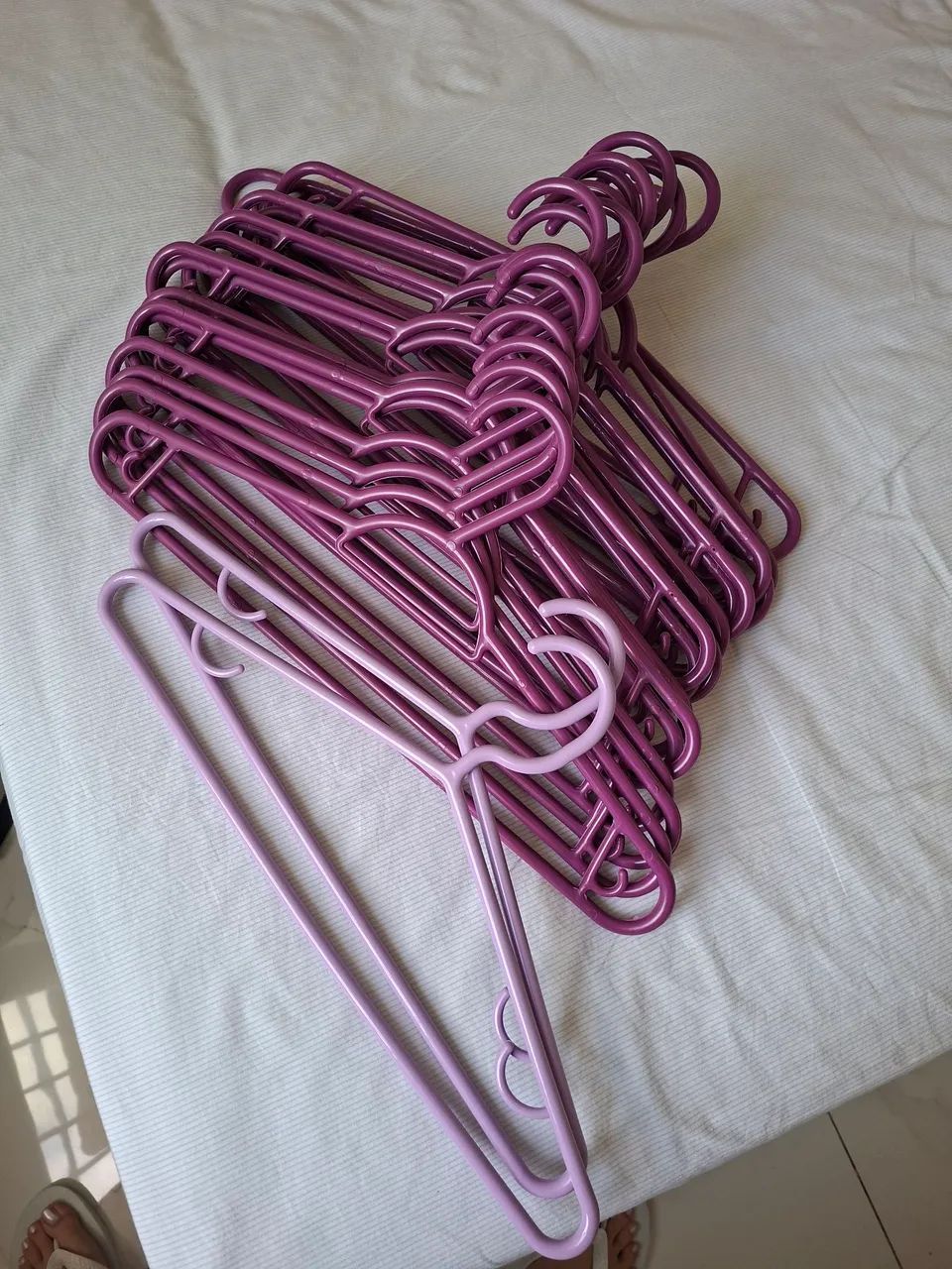 18 cabides plástico roxo - Foto 2