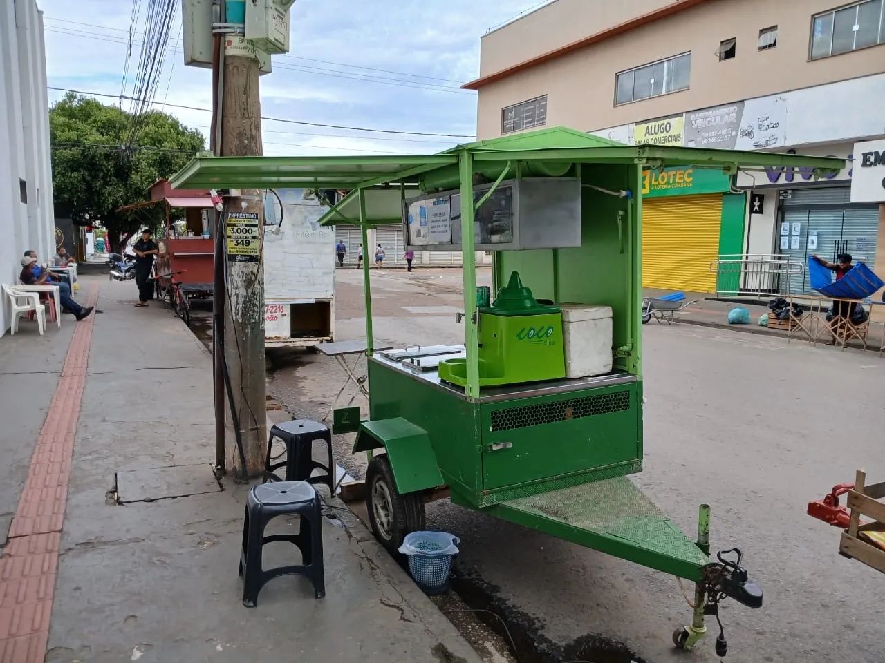 TRAILER DE AGUA DE COCO 