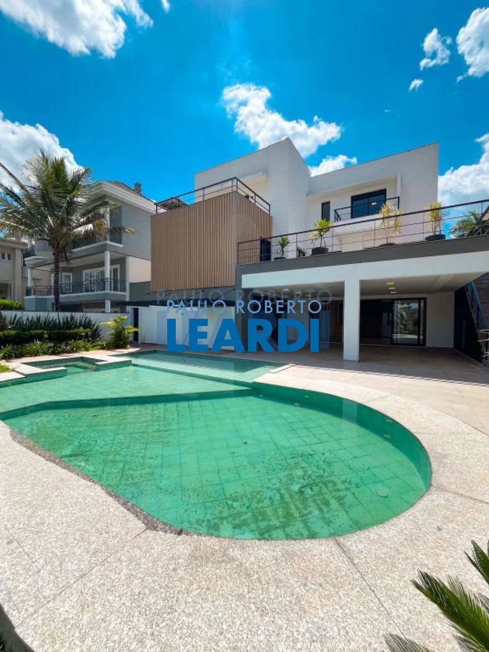 CASA EM CONDOMÍNIO - TAMBORÉ - SP