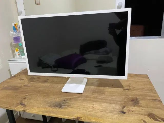 Monitor LG MyView 32 Semi Novo Smart 