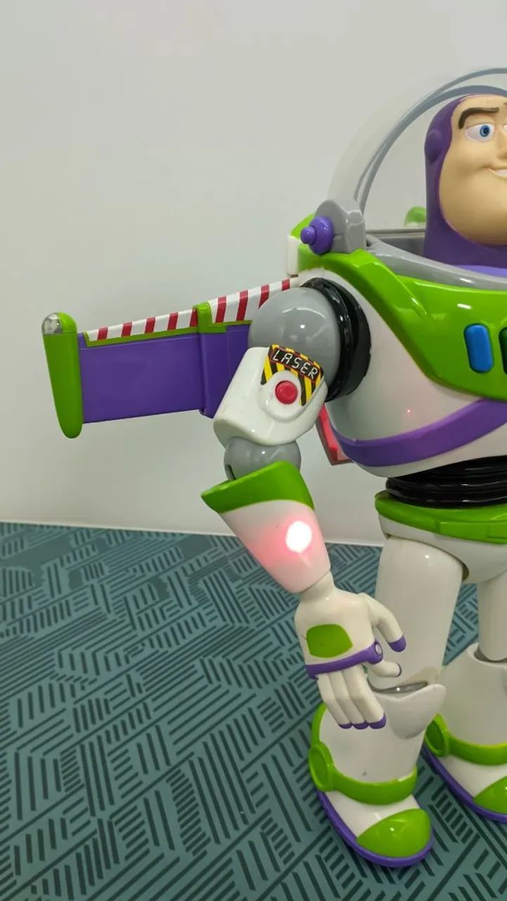 Buzz Lightyear - Toy Story - Foto 3