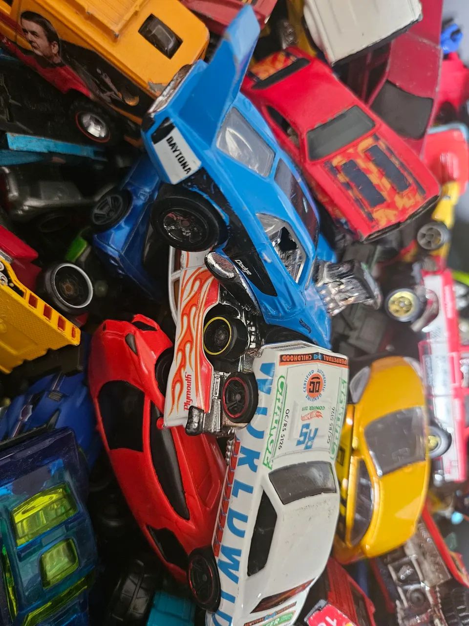 Coleção de Hot Wheels - 100 CARRINHOS HOT WHEELS SORTIDOS