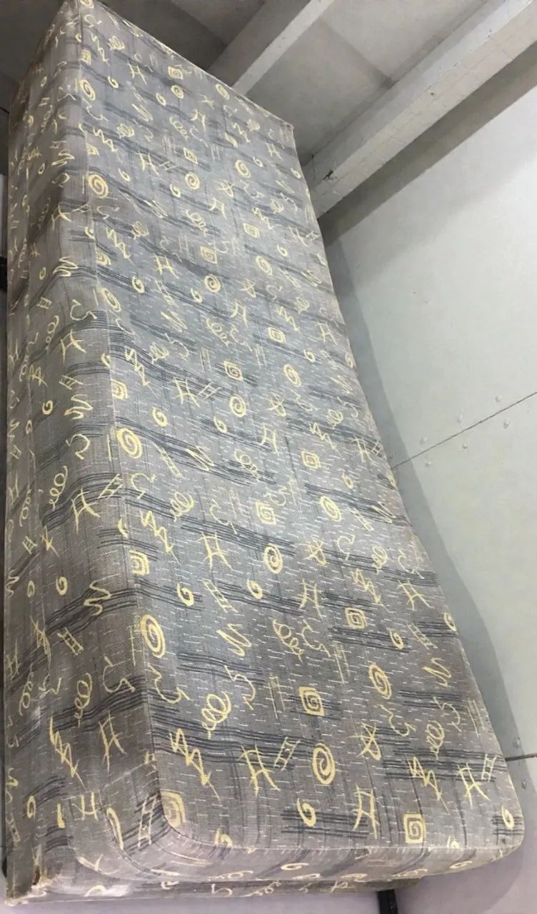 Cama de solteiro, cinza, estampada. - Foto 2