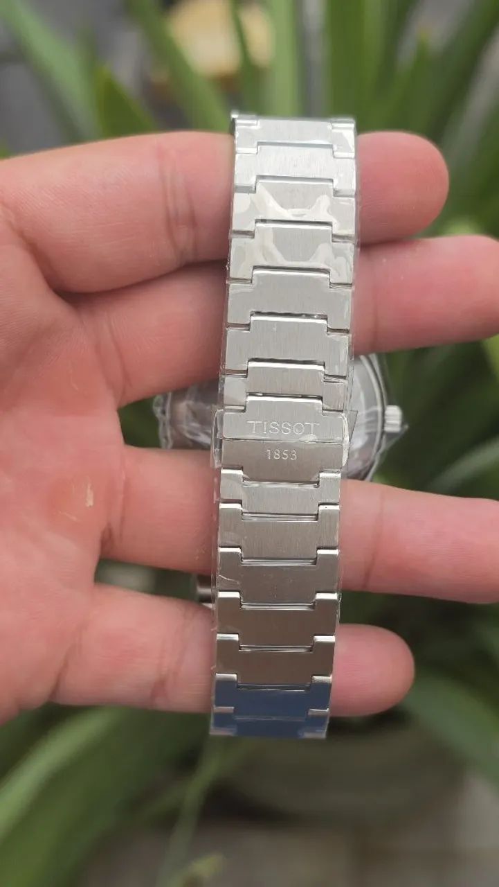 Tissot PRX preto com pulseira de aço  - Foto 4