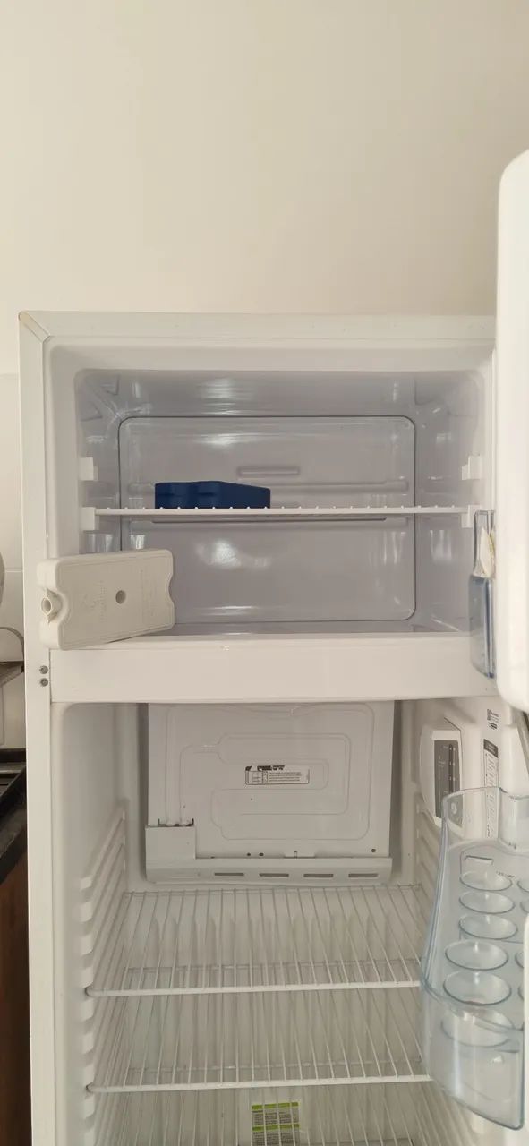 VENDO GELADEIRA CONSUL CRD37 - Foto 2