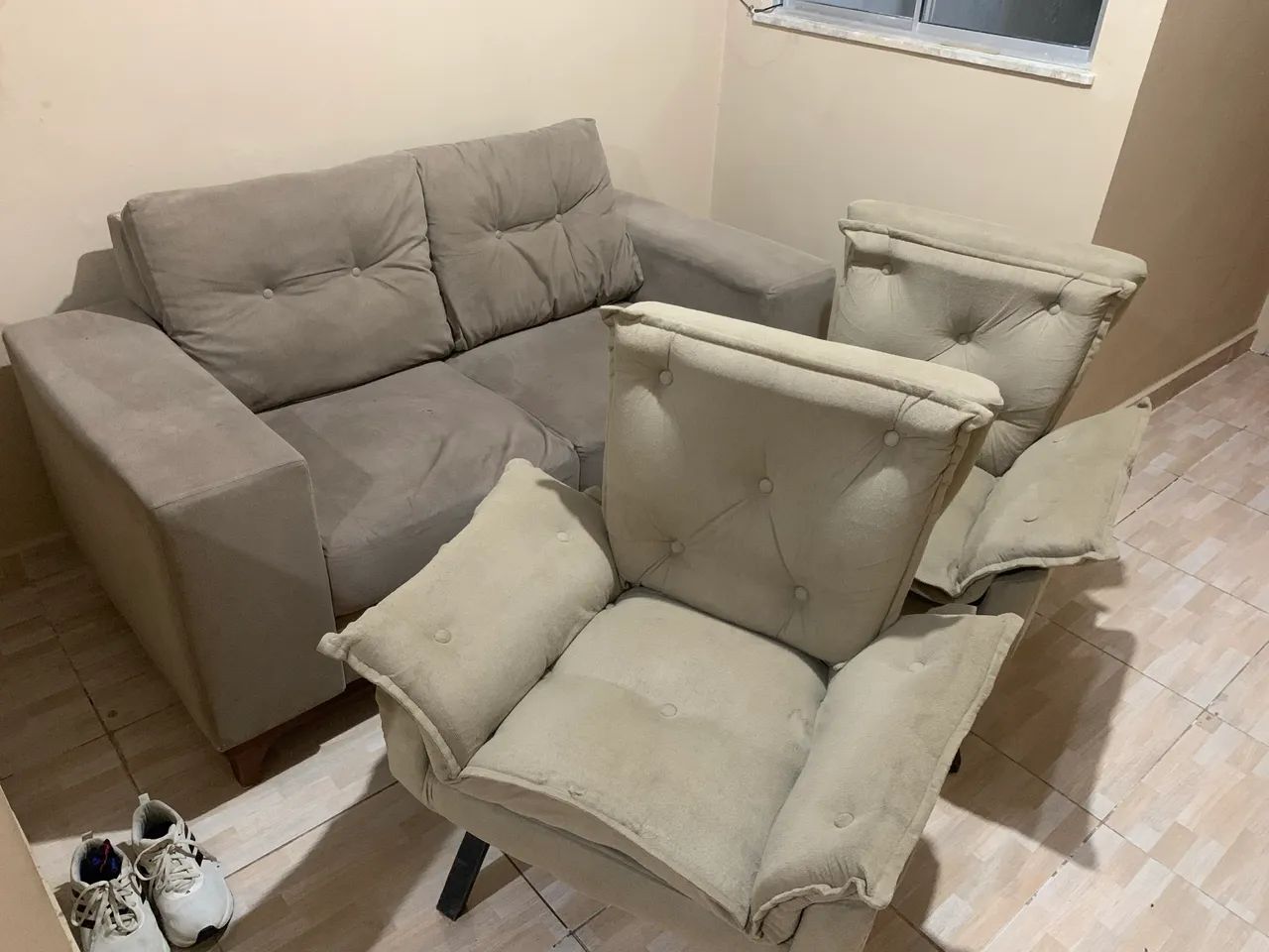 Sofá + poltronas 