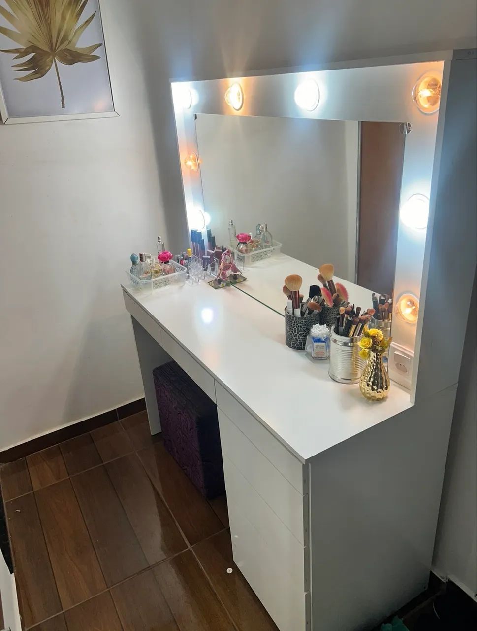 Penteadeira CAMARIM com iluminação 